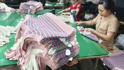 廉价羊绒衫中国，拉链毛衣男女通用制造商