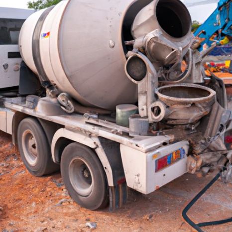 Mezcladora de concreto diesel con bomba de camión cisterna mezcladora de concreto Máquina de bomba mezcladora de concreto diesel de 500 M